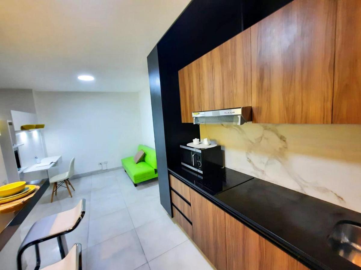 Apto Moderno Con Piscina De Borde Infinito Santa Cruz de La Sierra Kültér fotó